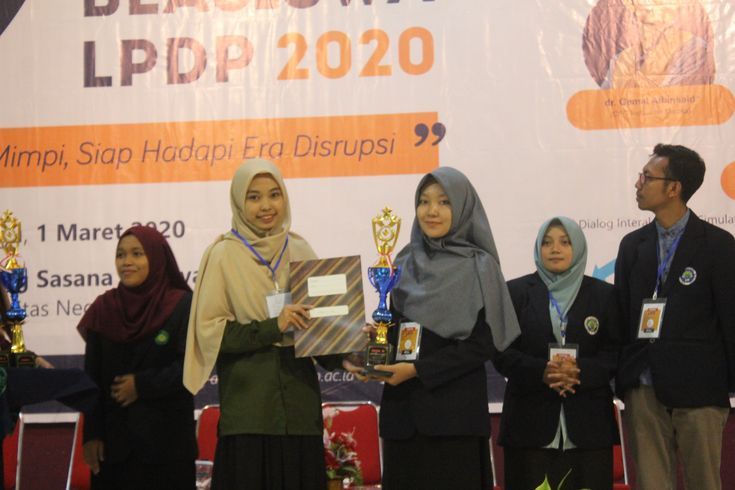 Lomba IT
